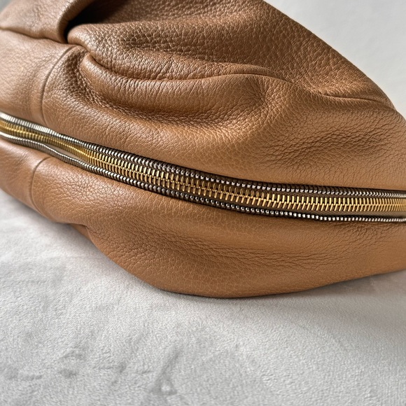 SOLD ❗️PRADA Vitello Daino Shoulder Bag Beige - Picture 12 of 15